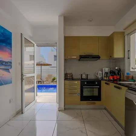 Nissi 17 With Private Pool * Ajía Nápa